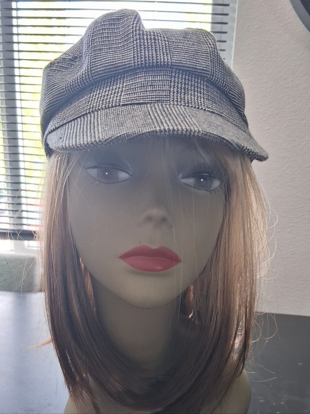 Gray Plaid Newsboy Cap - Women's Fashion Hat